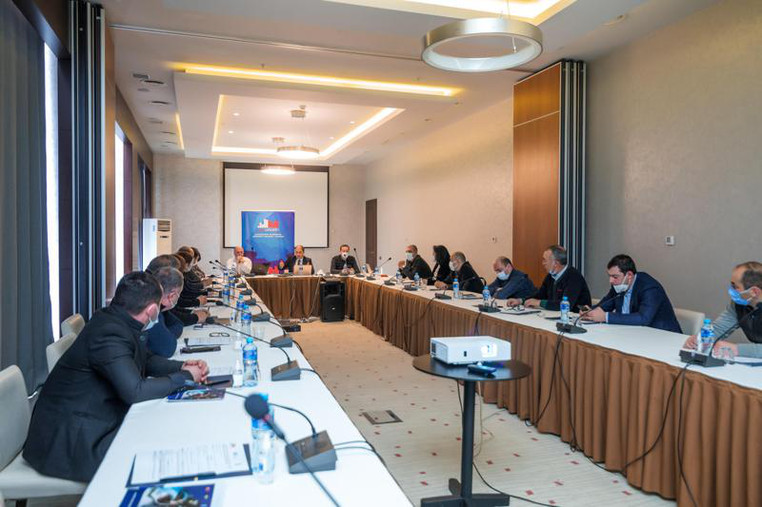 საქართველოს სტატისტიკის ეროვნული სამსახური სტატისტიკური ინფორმაციის მომხმარებლებისთვის, გასვლით სამუშაო შეხვედრებს მართავს