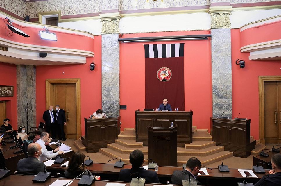 პარლამენტში უზენაესი სასამართლოს მოსამართლეობის კანდიდატებთან გასაუბრების პროცესი იწყება