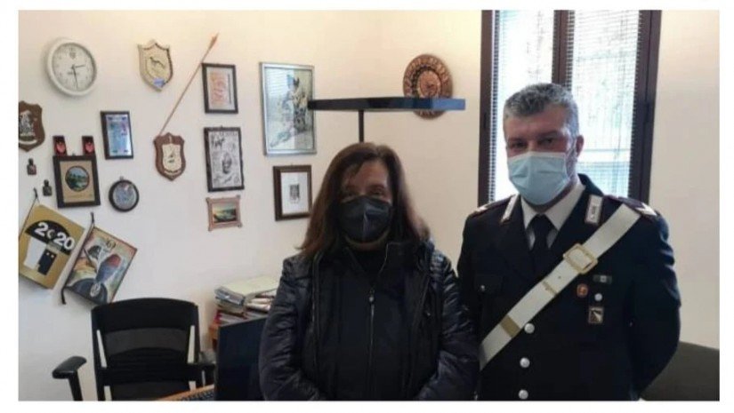 ქალმა ქუჩაში 10 500 ევრო იპოვა